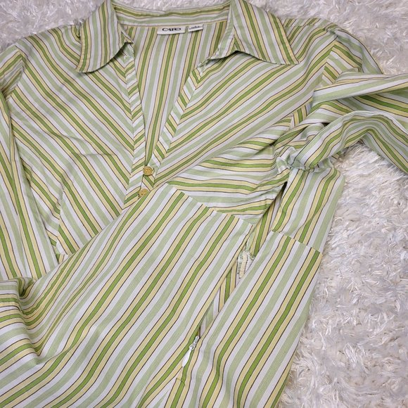CATO Women's Button Blouse, Green & Yellow, Large - Picture 4 of 7